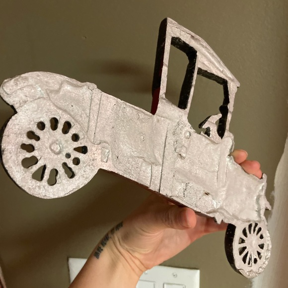 Old car cut out - Picture 3 of 3